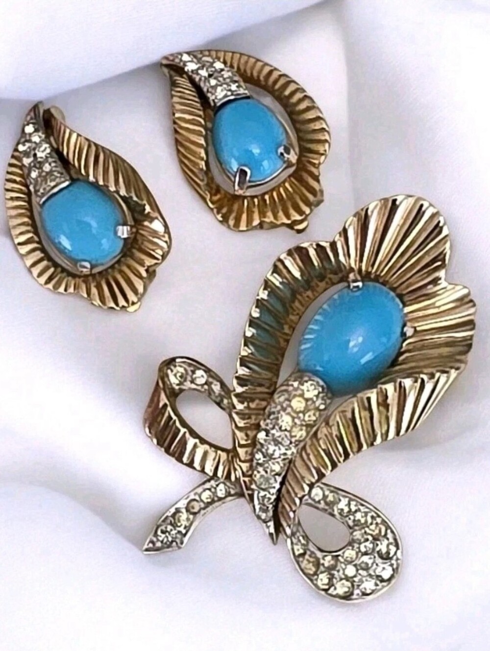 Vtg Signed JOMAZ Robin's Egg Blue Faux Turquoise Rhinestone Brooch & Earring Set